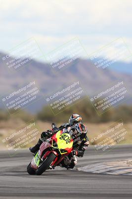 media/Nov-16-2025-Race Pace (Sun) [[8c5fa54630]]/Non Verified Riders (1st 20 Minutes)/5-Turn 15 (110pm)/